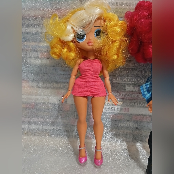 LOL Surprise OMG Dolls - Picture 3 of 7